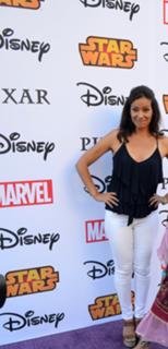 Constance Marie feet photo thumbnail