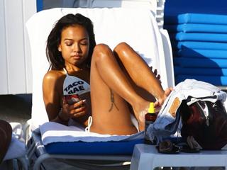 Karrueche Tran feet photo thumbnail