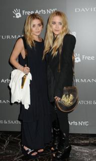 Ashley Olsen feet photo thumbnail