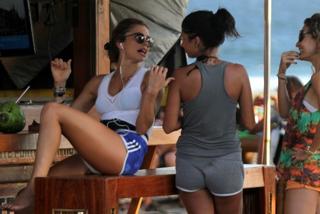 Grazi Massafera feet photo thumbnail