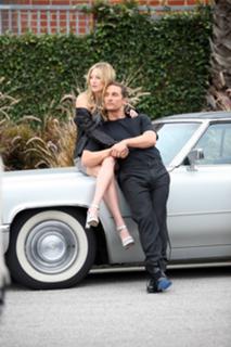 Kate Hudson feet photo thumbnail