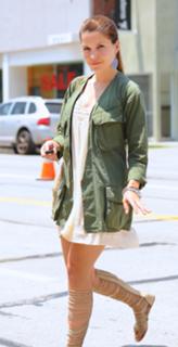 Sophia Bush feet photo thumbnail
