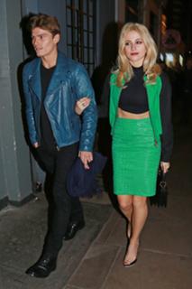 Pixie Lott feet photo thumbnail