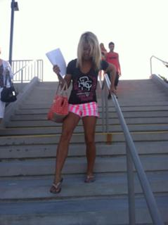 Paige VanZant feet photo thumbnail