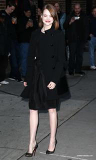 Emma Stone feet photo thumbnail