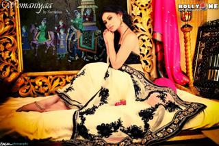Mouni Roy feet photo thumbnail