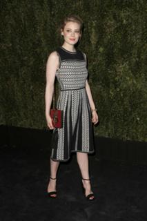 Gillian Jacobs feet photo thumbnail