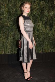 Gillian Jacobs feet photo thumbnail