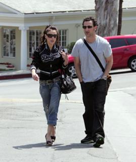 Alyssa Milano feet photo thumbnail