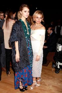 Sienna Miller feet photo thumbnail
