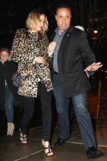 Jennifer Lawrence feet photo thumbnail