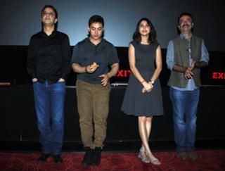 Anushka Sharma feet photo thumbnail