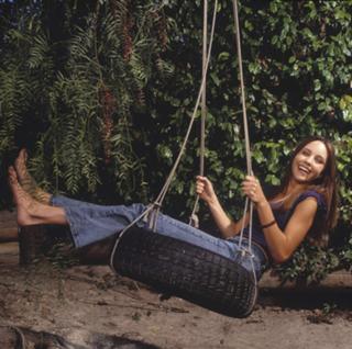 Amanda Bynes feet photo thumbnail