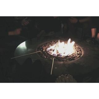 Debby Ryan feet photo thumbnail