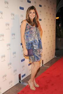 Jamie-Lynn Sigler feet photo thumbnail