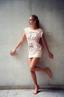 Chiara Ferragni feet photo thumbnail