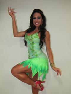 Gracyanne Barbosa feet photo thumbnail