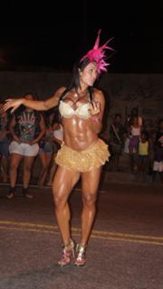 Gracyanne Barbosa feet photo thumbnail