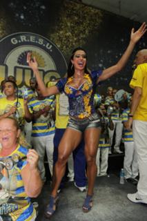 Gracyanne Barbosa feet photo thumbnail