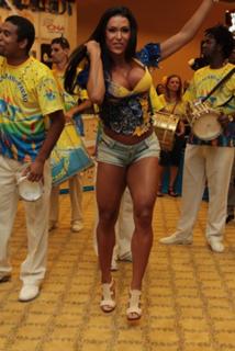 Gracyanne Barbosa feet photo thumbnail