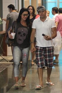 Gracyanne Barbosa feet photo thumbnail