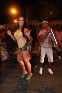 Gracyanne Barbosa feet photo thumbnail