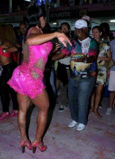 Gracyanne Barbosa feet photo thumbnail