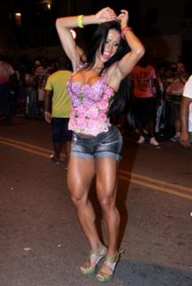Gracyanne Barbosa feet photo thumbnail
