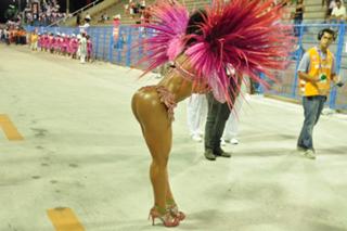 Gracyanne Barbosa feet photo thumbnail