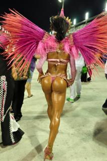 Gracyanne Barbosa feet photo thumbnail