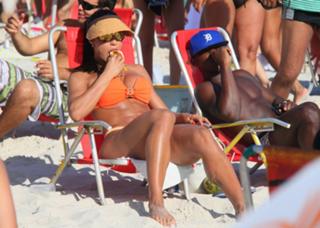 Gracyanne Barbosa feet photo thumbnail