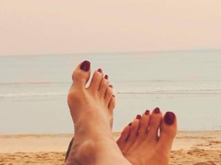 Sonya Kraus feet photo thumbnail