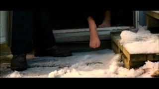 Kate Beckinsale feet photo thumbnail