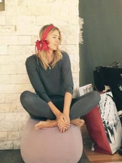 Maria Sharapova feet photo thumbnail