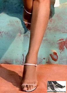 Michelle Hunziker feet photo thumbnail
