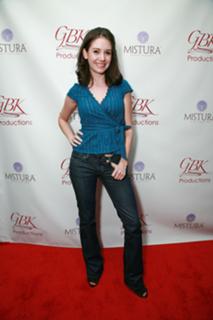Alison Brie feet photo thumbnail