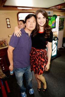 Alison Brie feet photo thumbnail