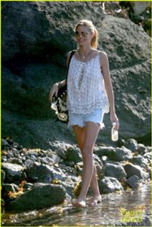 Heidi Klum feet photo thumbnail
