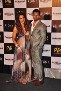 Bipasha Basu feet photo thumbnail