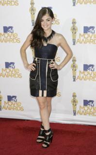 Lucy Hale feet photo thumbnail