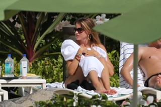 Sofía Vergara feet photo thumbnail