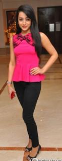 Trisha Krishnan feet photo thumbnail