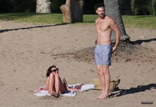 Lea Michele feet photo thumbnail