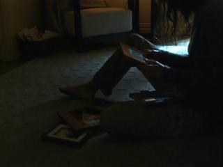 Halle Berry feet photo thumbnail