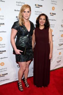 Amy Schumer feet photo thumbnail