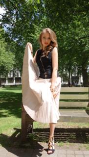 Xenia Tchoumitcheva feet photo thumbnail