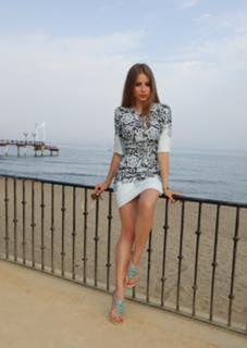 Xenia Tchoumitcheva feet photo thumbnail