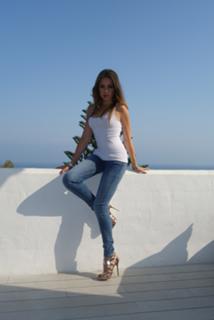 Xenia Tchoumitcheva feet photo thumbnail