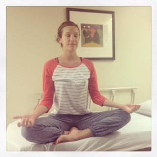 Adriene Mishler feet photo thumbnail