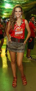Juliana Paiva feet photo thumbnail